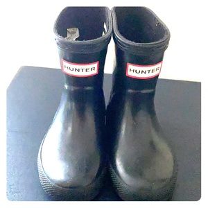 Great condition black hunter kids boots